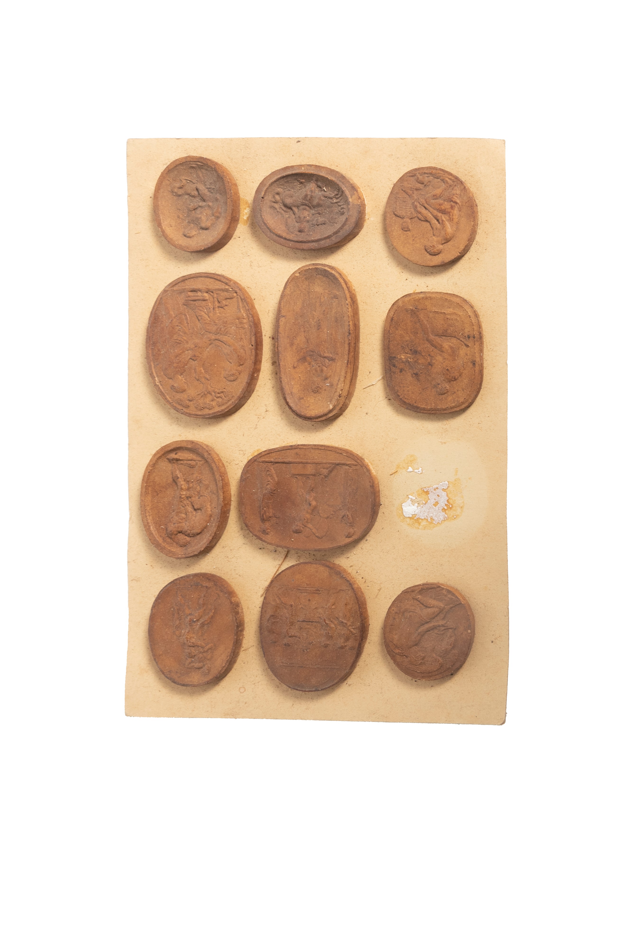 Lotto Composto da 193 Calchi in Gesso da Antichi Cammei