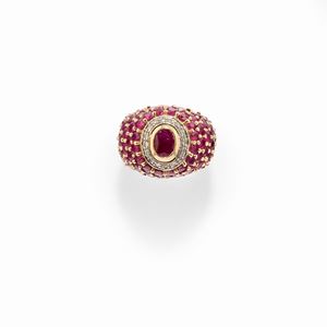  - Anello con rubini e diamanti