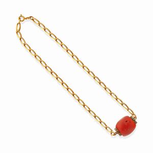A 18k red gold, low-carat gold, coral and diamond necklace