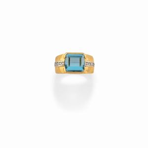  - Anello con acquamarina