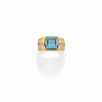 Anello con Acquamarina