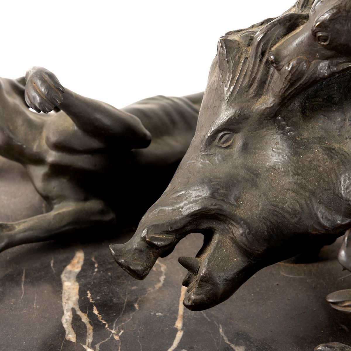 Scultura in Bronzo Raffigurante Scena di Caccia al Cinghiale, Inizi Secolo XX
