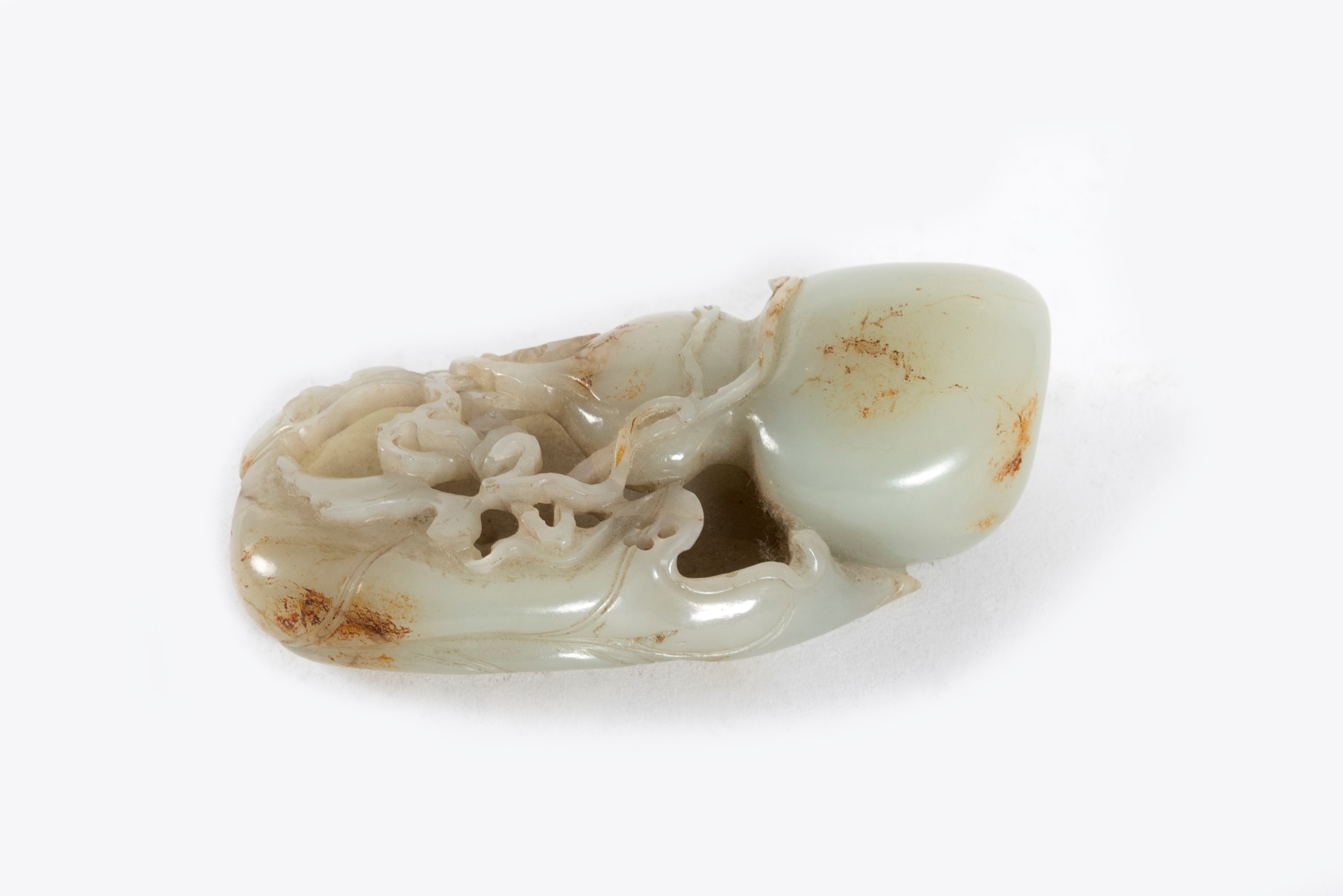 Scultura in Giada Celadon Raffigurante Doppia Zucca, Foglie e Racemi, Cina, Dinastia Qing, Secolo...