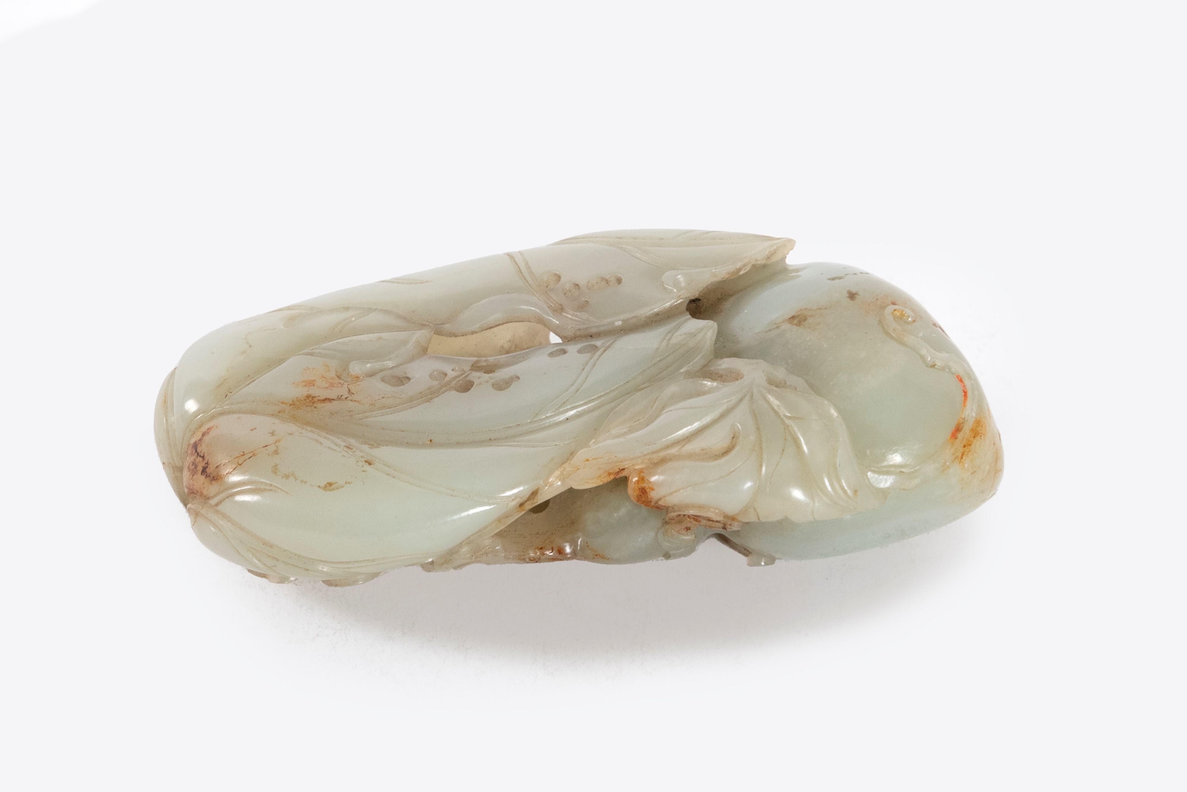 Scultura in Giada Celadon Raffigurante Doppia Zucca, Foglie e Racemi, Cina, Dinastia Qing, Secolo...