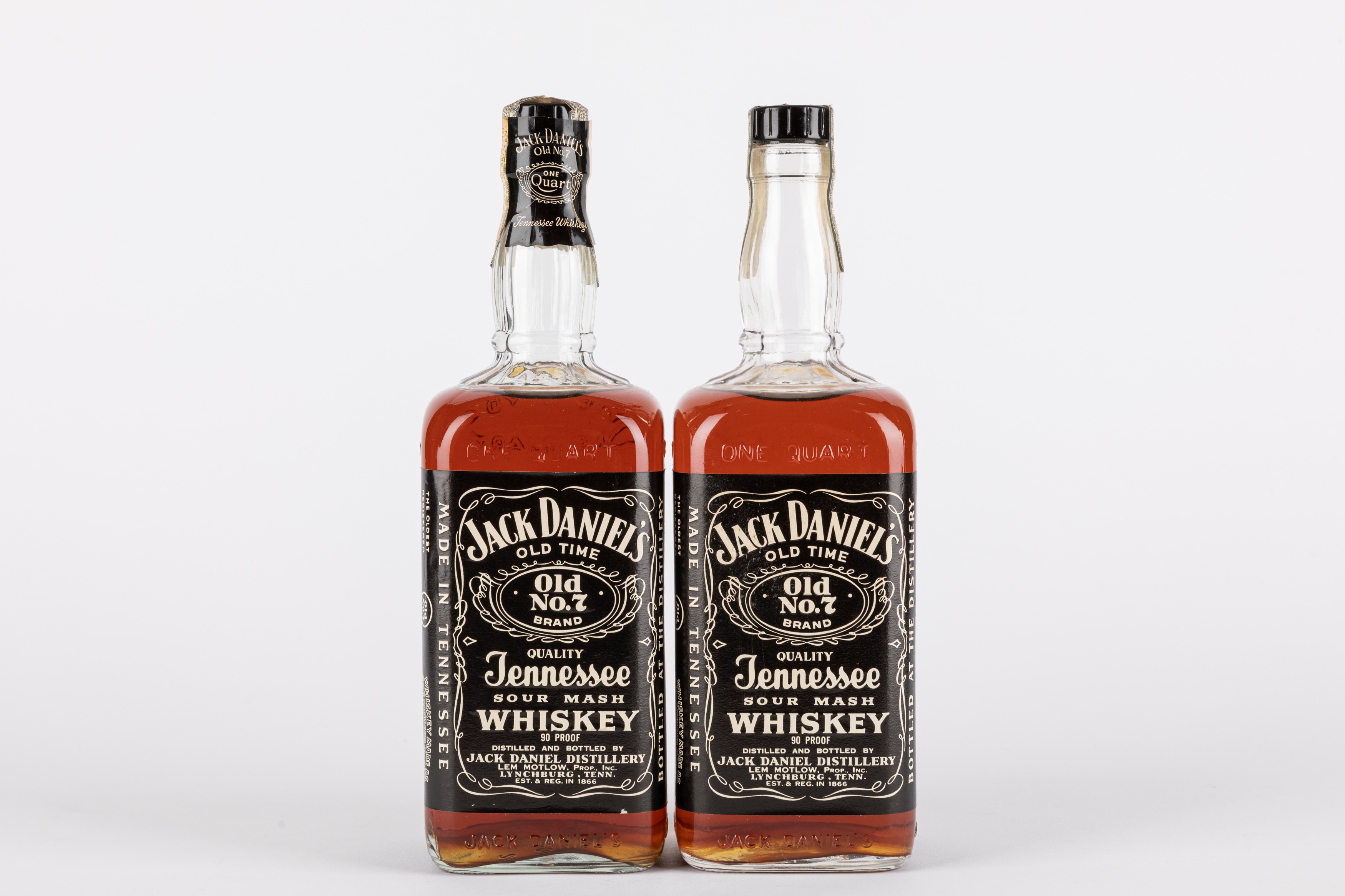 USA - Jack Daniel's Old No.7 - 90 Proof One Quart (2 BT USA - Jack Daniel's Old No.7 - 90 Proof One Quart (2 BT