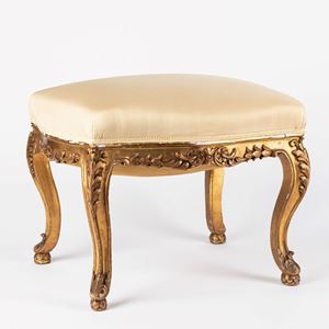 Sgabello in legno dorato. Inizio secolo XX