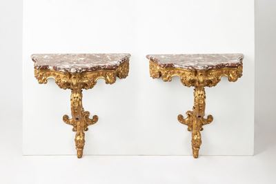 Coppia di Piccole Consolle da Muro in Legno Intagliato e Dorato. Francia Secolo XVIII/XIX