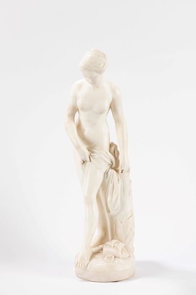 Bagnante, scultura in alabastro