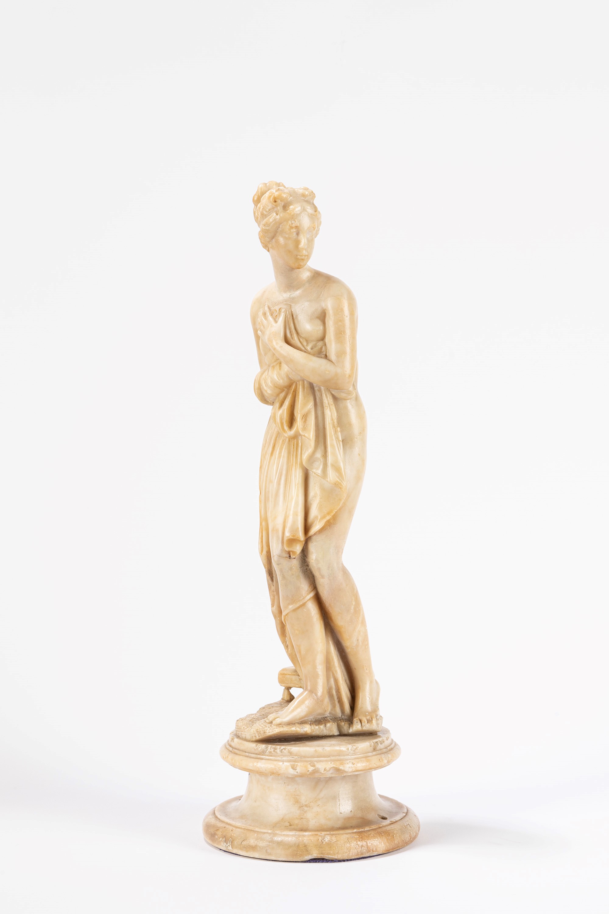 Guglielmo Pugi - Bagnante, scultura in alabastro