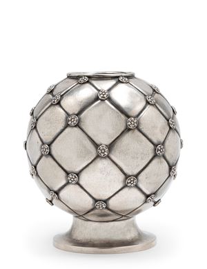 A 925 silver vase, Italy 20th Century