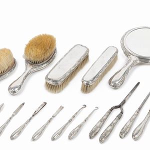 Fourteen silver objects, 20th Century