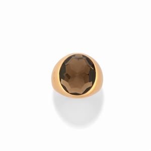 A 18k yellow gold and quartz ring, Pomellato, with box