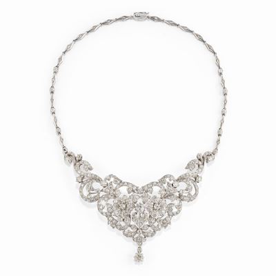 Collana in oro bianco 18k decorata con diamanti taglio vecchio, peso 55,20 g