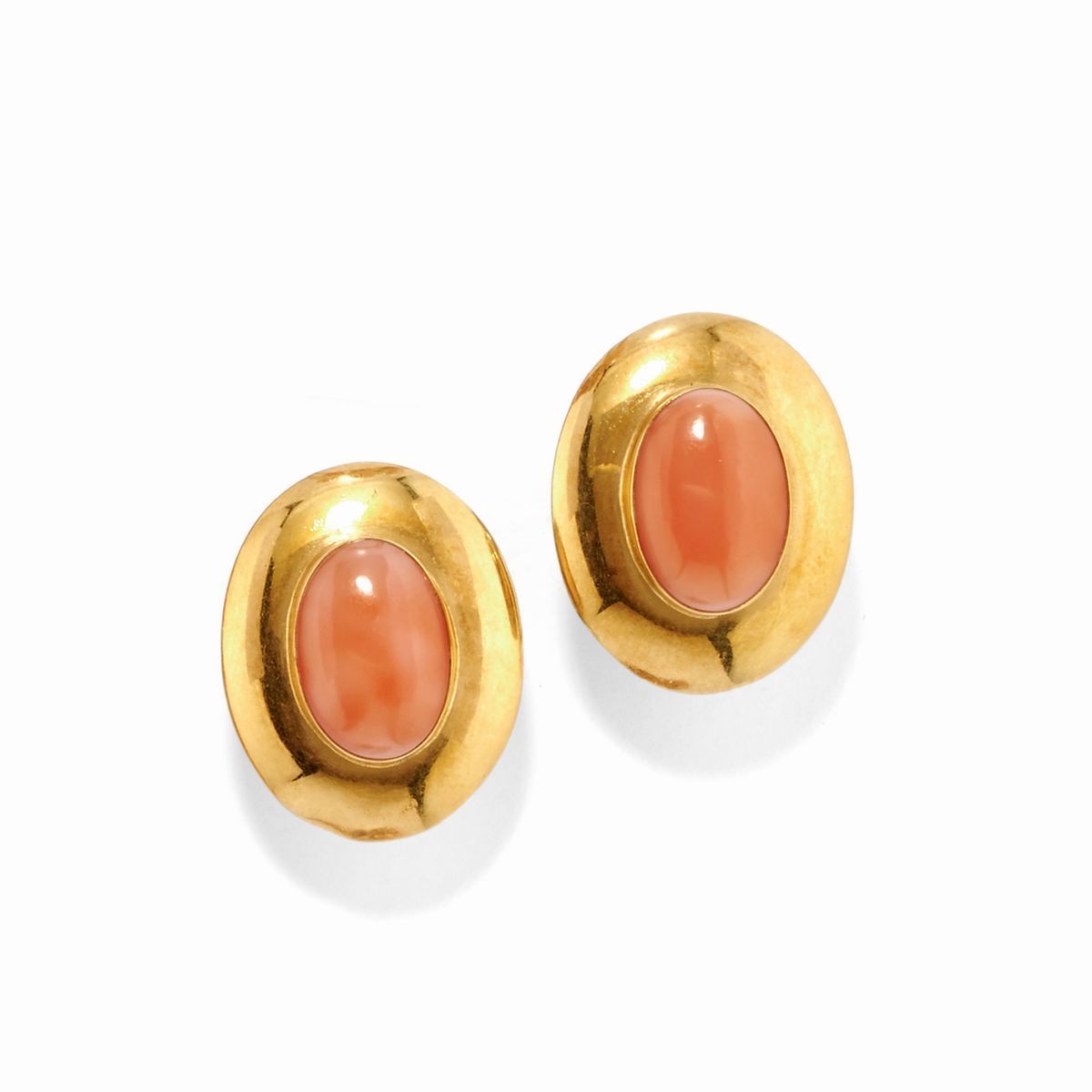 Lotto di gioielli in oro giallo 18k con corallo: anello e orecchini con chiusura a clip