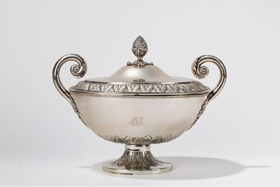 Grande Zuppiera Biansata in Argento. Torino, Primo Quarto del Secolo XIX, Saggiatore Giuseppe Fon...