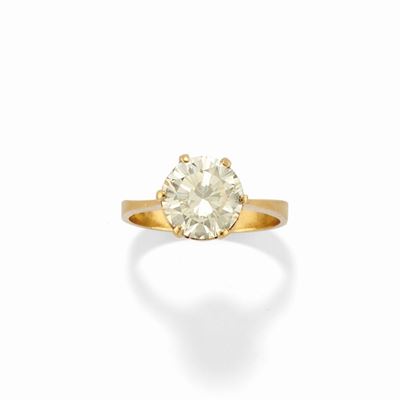 Anello in oro giallo 18k con diamante taglio brillante di circa 3,00 ct