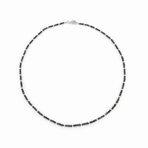  - Collana con diamanti neri