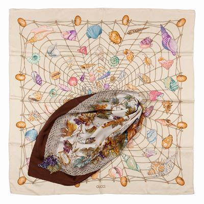 Lotto di Due Foulard