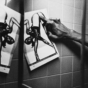 Self-portrait thinking of me, Lisboa