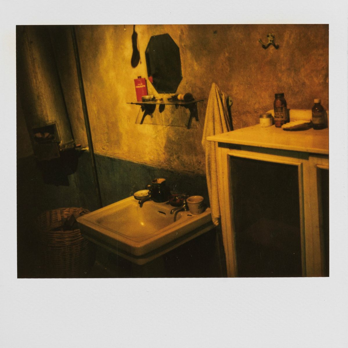Maurizio Galimberti - Studio Expo, casa di Trotskij - Tre polaroid, 2009