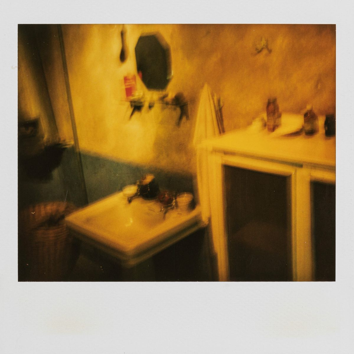 Maurizio Galimberti - Studio Expo, casa di Trotskij - Tre polaroid, 2009