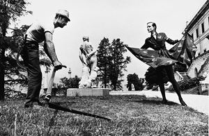 Gardener and Fashion Model at the Como Lake