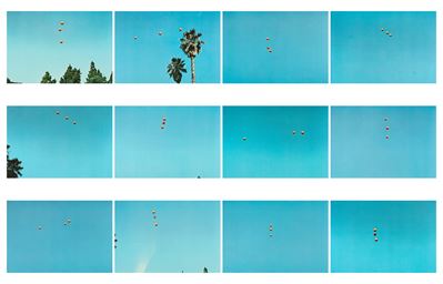 Throwing Three Balls in the Air to Get a Straight Line, 12 stampe offset su carta patinata, 1973