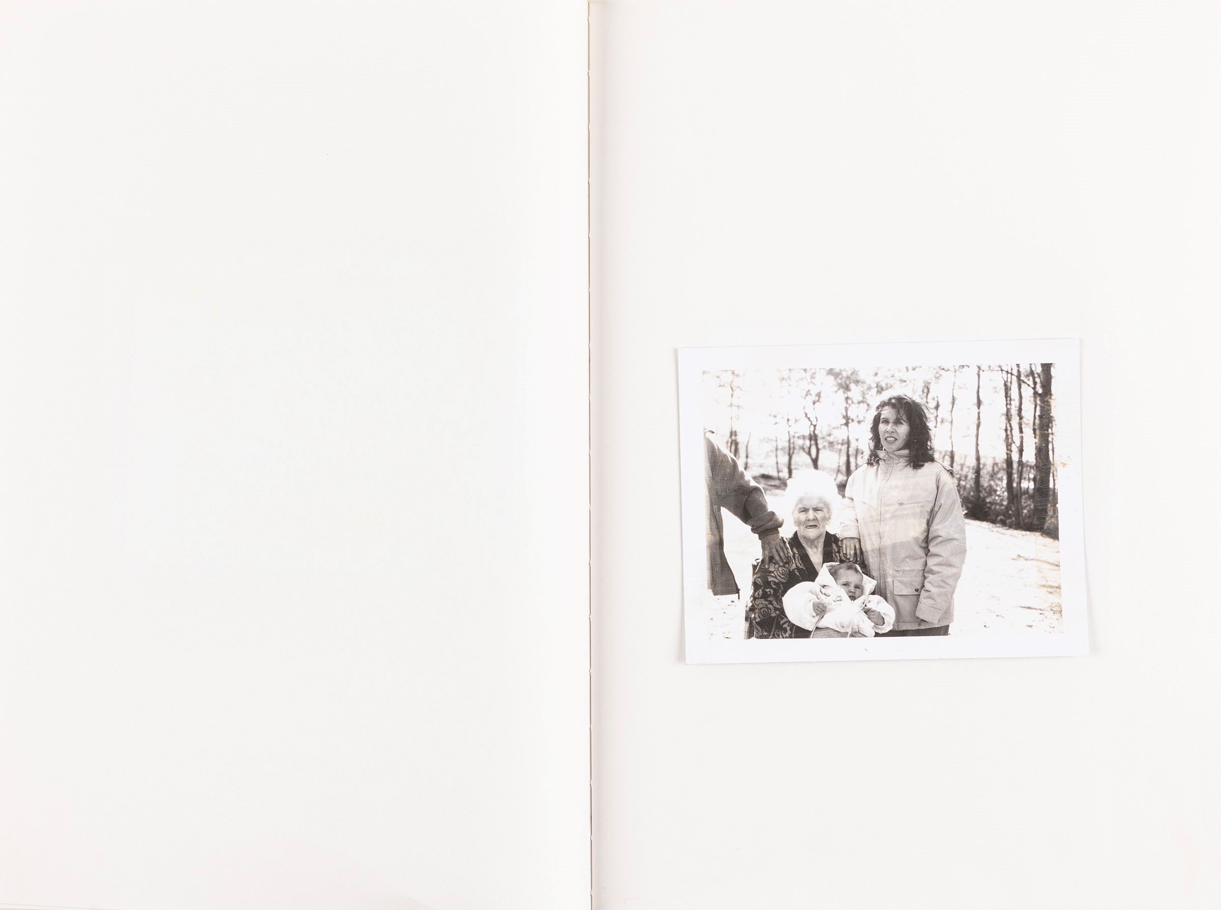 Robert Frank - 'Aspesi' - 30 polaroid montate in quaderno - 1995