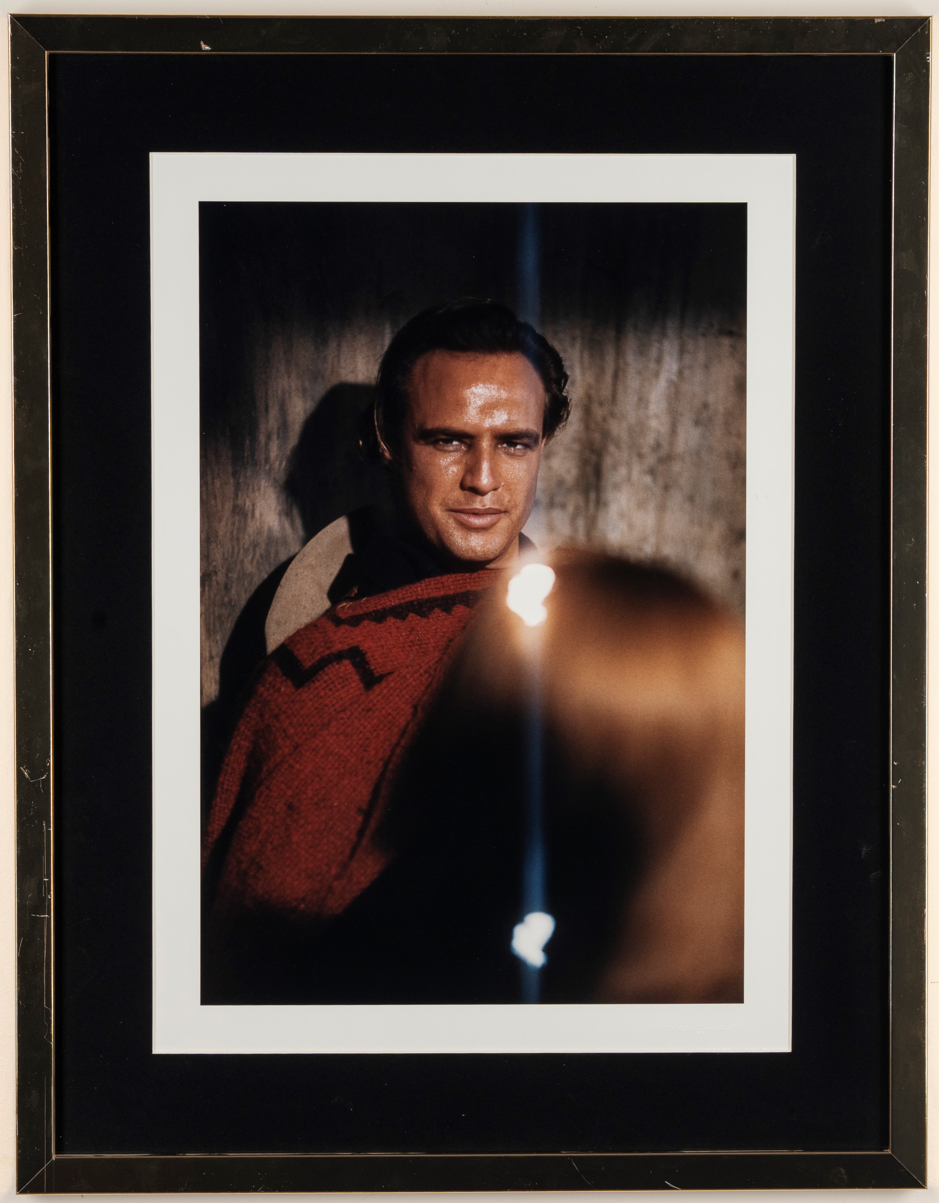 Sam Shaw - Marlon Brando in «I due volti della vendetta» (One-Eyed Jacks) — C-print