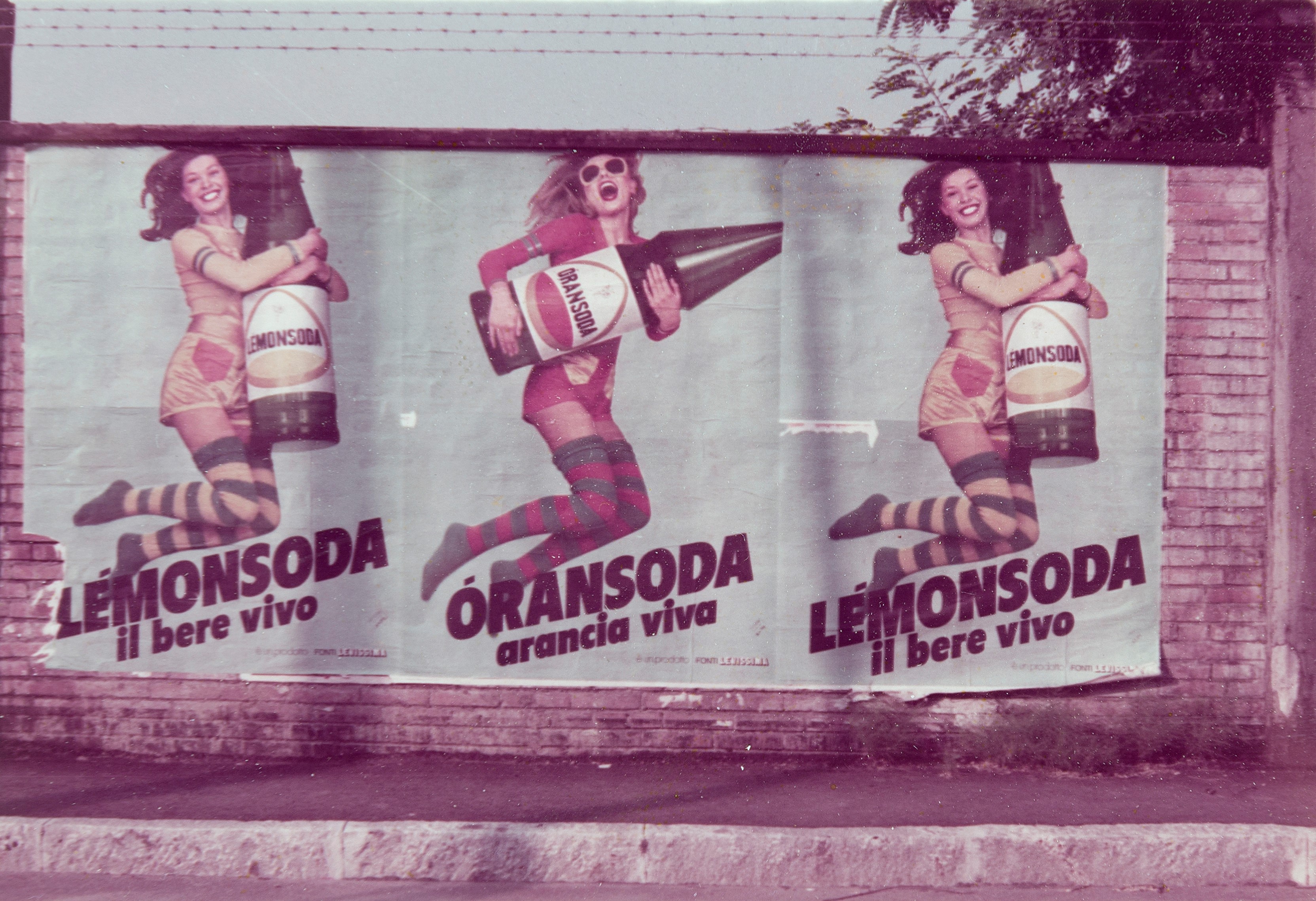 Luigi Ghirri - Modena, dalla serie 'KM 0,250', 33 stampe cromogeniche vintage