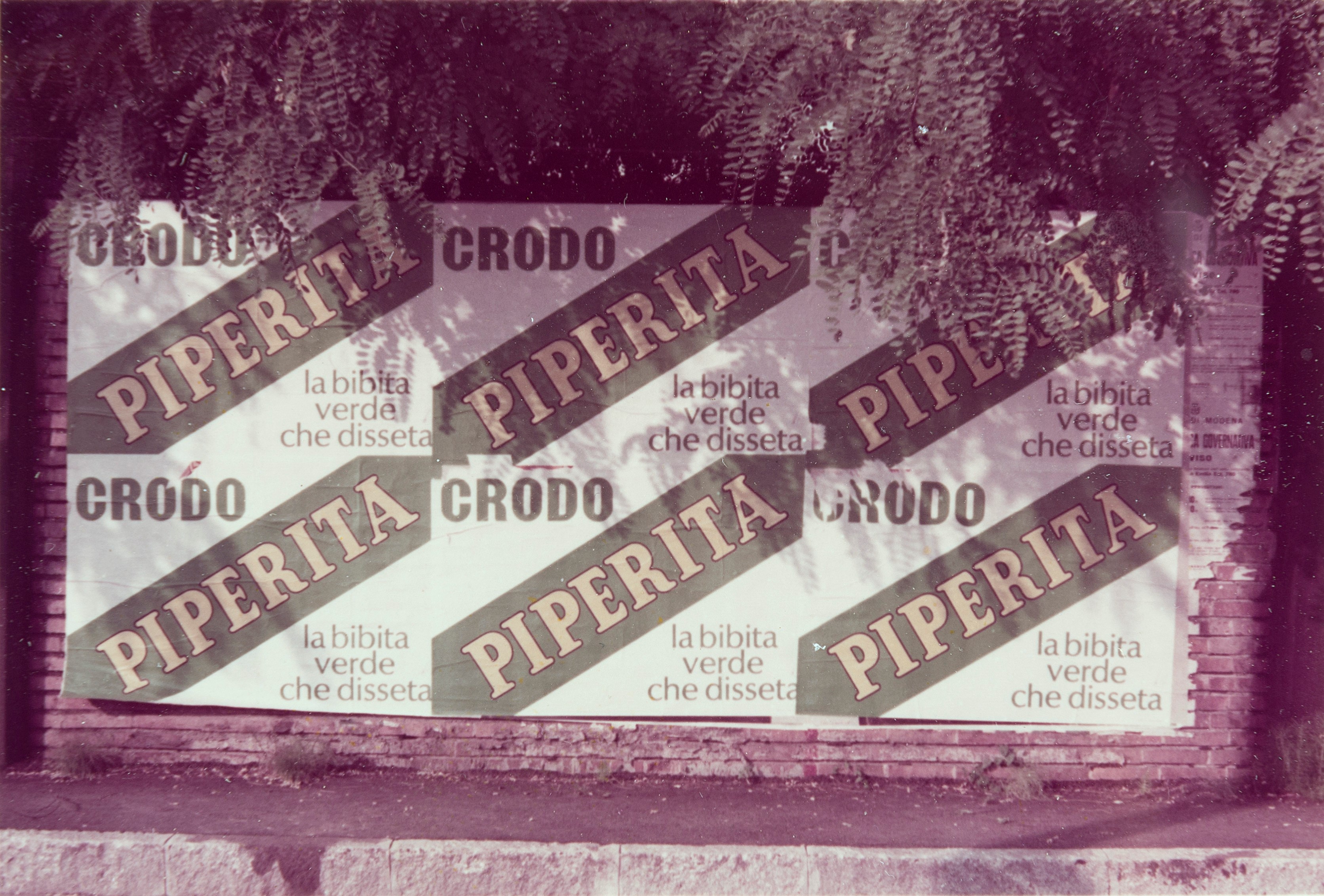 Luigi Ghirri - Modena, dalla serie 'KM 0,250', 33 stampe cromogeniche vintage
