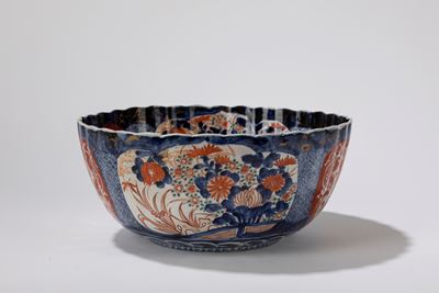 Bacile in porcellana Imari, Giappone, XIX secolo