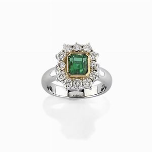 Anello in smeraldo e diamanti