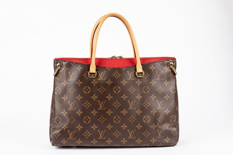 Sold at Auction: Louis Vuitton, Louis Vuitton Monogram Pallas Bag MM