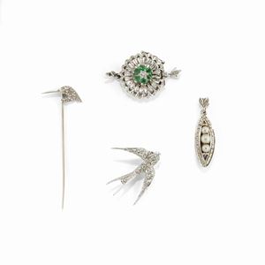 A 18k white gold, diamond, emerald and pearl lot of jewels