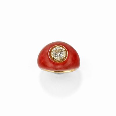 Anello con smalto rosso e diamante, oro bicolore 18k