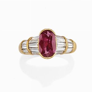 Anello in rubino e diamanti