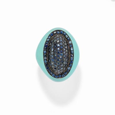 Anello in argento con zaffiri ovali taglio rotondo e smalto turchese