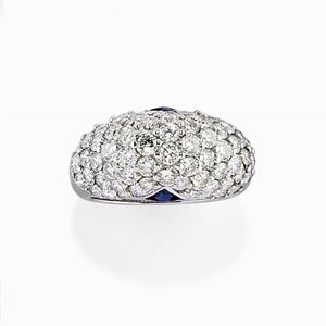Anello in diamanti e zaffiri