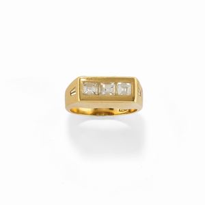  - Anello con diamanti