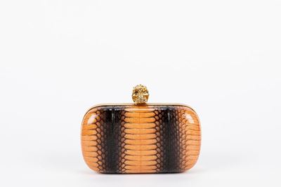 Skull Clutch