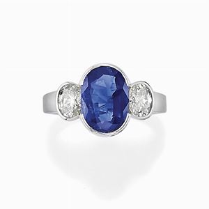 A 18K white gold, sapphire and diamond ring