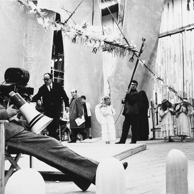 Federico Fellini in "giulietta degli Spiriti"