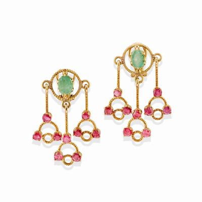 Orecchini in oro giallo 18k con smeraldo e rubini