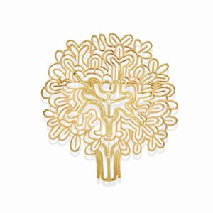 A 18k yellow gold brooch, Pao Ying Wang
