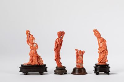 Scultura in corallo, Lotto di quattro sculture raffiguranti Guanyin, Budai e fanciullo