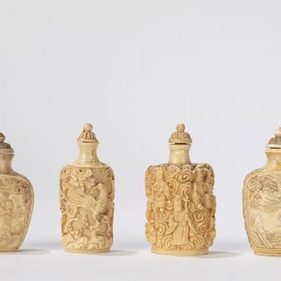 Cina, Quattro snuff bottles in avorio, dinastia Qing, fine secolo XIX