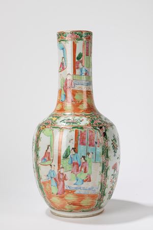 Vaso a bottiglia in porcellana Famiglia Rosa. Cina, Canton, fine dinastia Qing