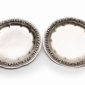 Two silver plates, 20th Century