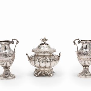A silver sugar bowl and two silver jar, 19th Century